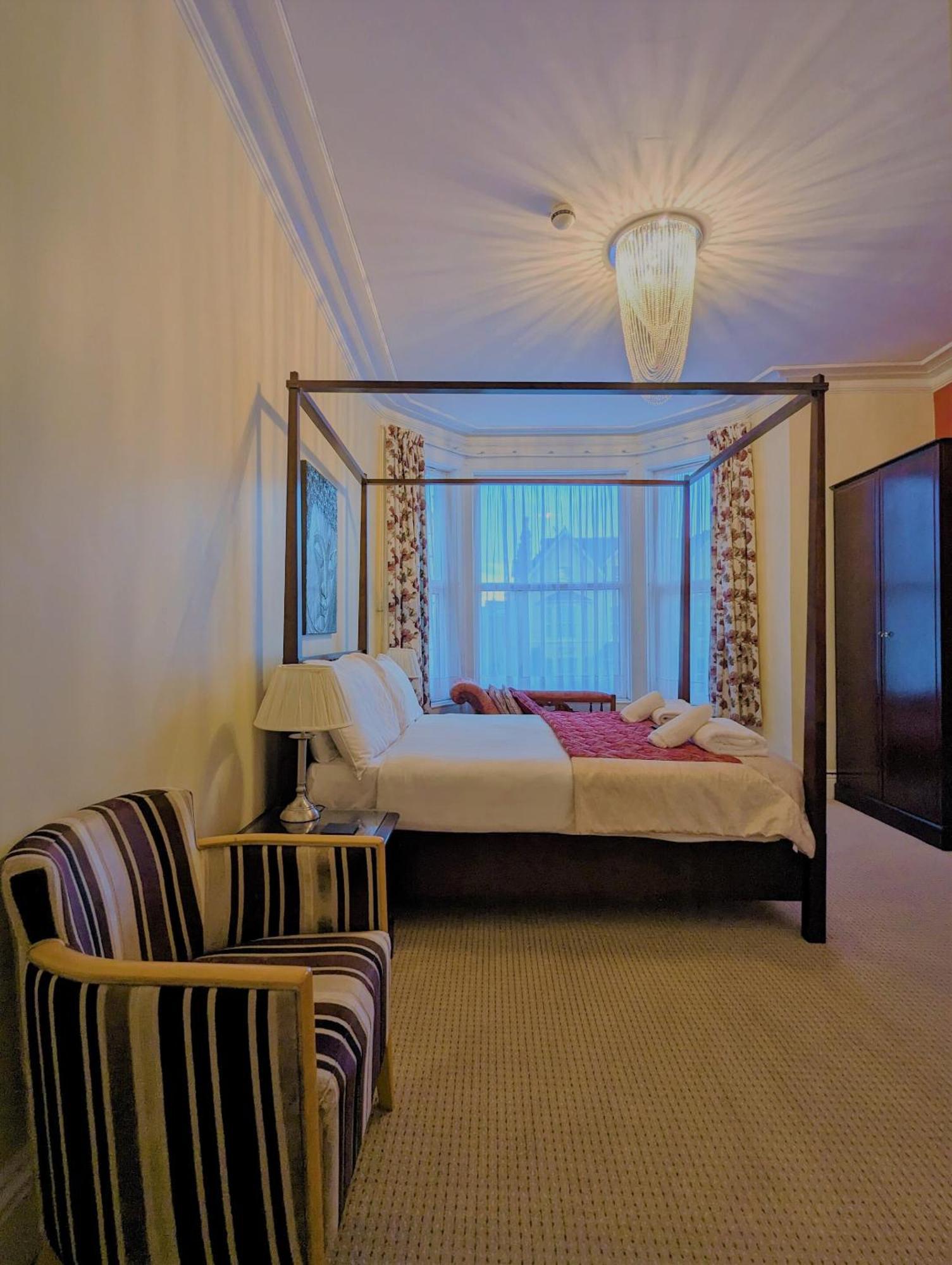 The Senarth Bed and Breakfast Llandudno Eksteriør billede