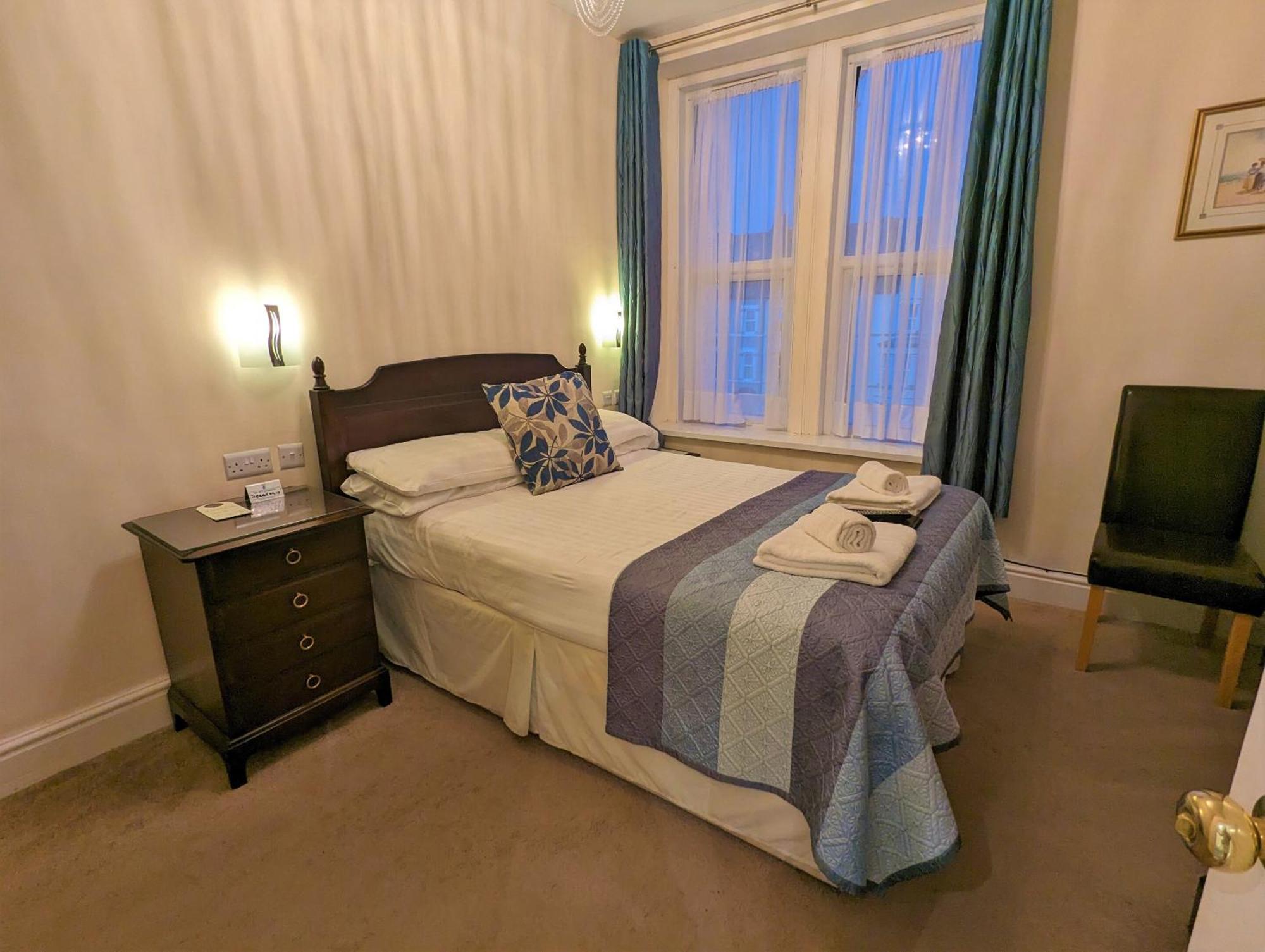 The Senarth Bed and Breakfast Llandudno Eksteriør billede